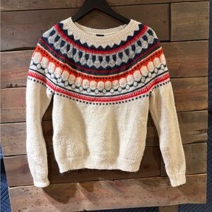 GAP Cream Sweater with geometric Pattern